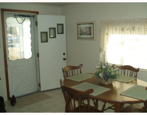 513 Center Hill Road Plum, PA 15239 - Photo 5 of 13 Kitchen.