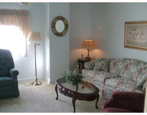 513 Center Hill Road Plum, PA 15239 - Photo 6 of 13 Living Room.