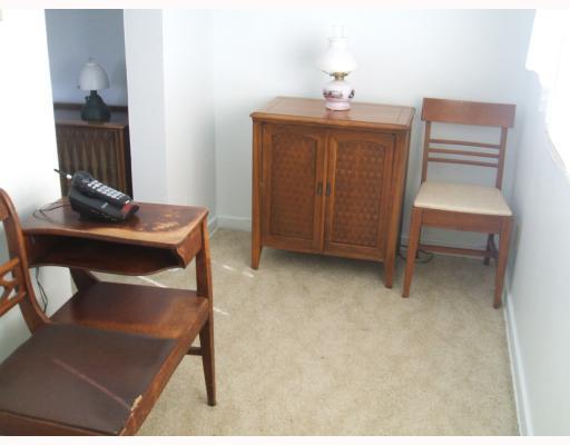 513 Center Hill Road Plum, PA 15239 - Photo 8 of 13 Studio/Study/Office.