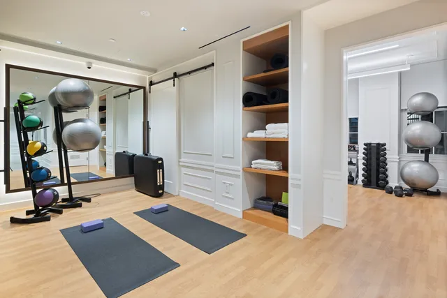 $1,850,000 | 829 Park Avenue, Unit 1C | Lenox Hill