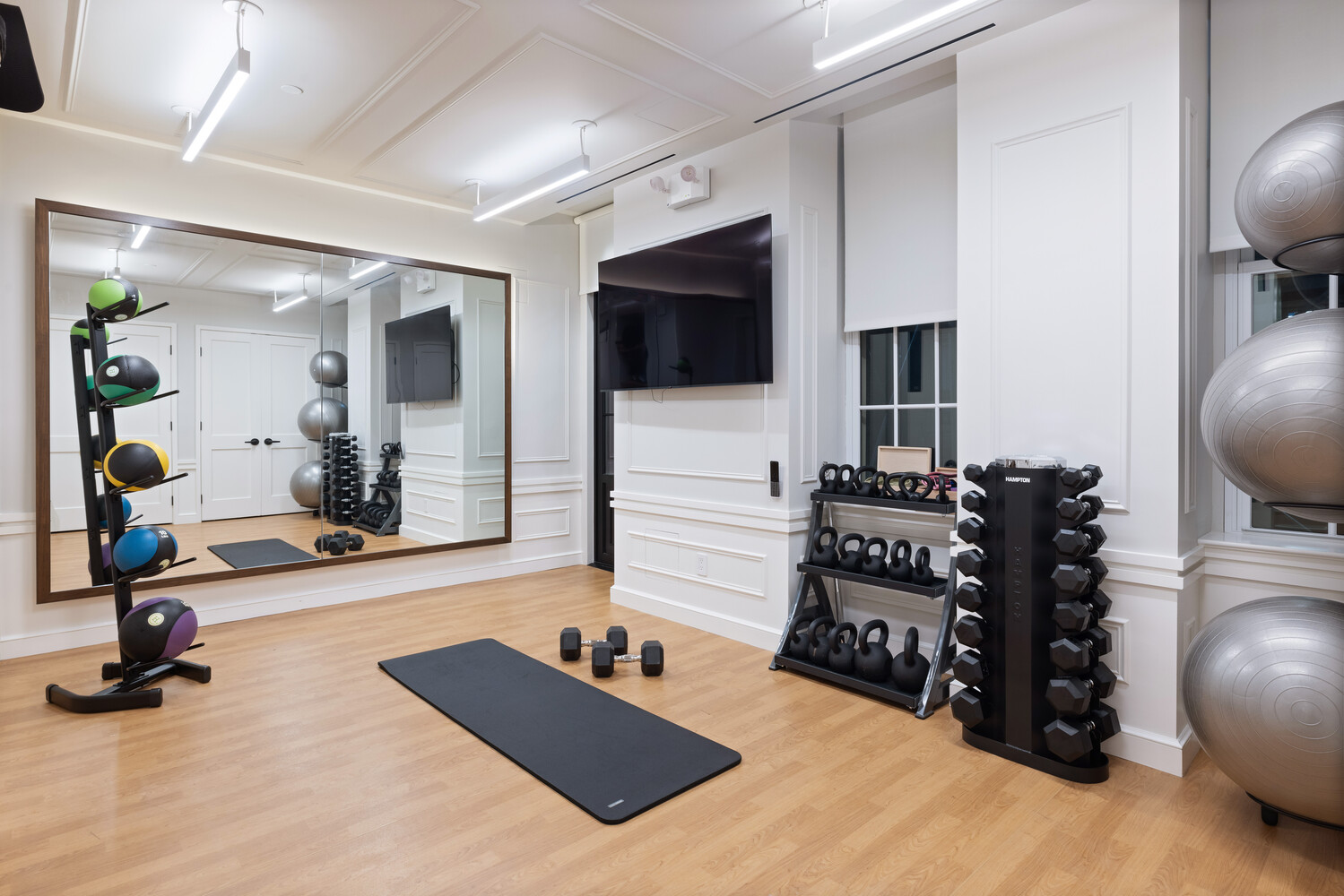 829 Park Avenue, Unit 1C Manhattan, NY 10021 - Photo 12 of 13