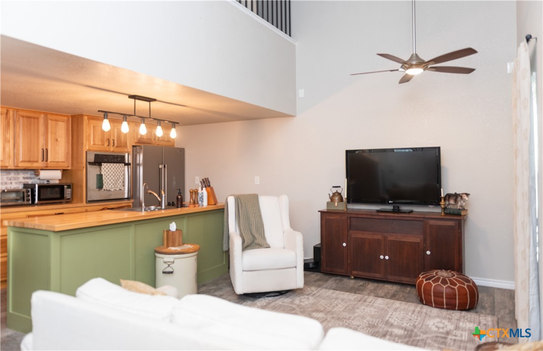 104 Winding River Road Killeen, TX 76549 - Photo 2 of 37