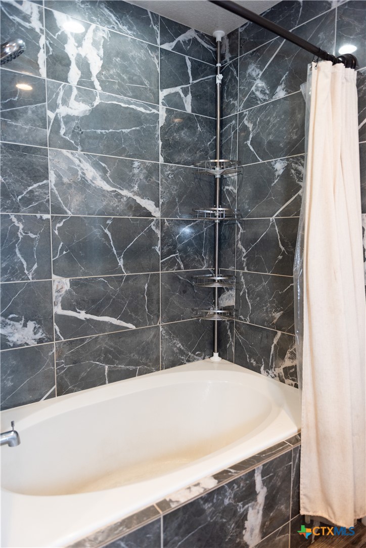 104 Winding River Road Killeen, TX 76549 - Photo 10 of 37