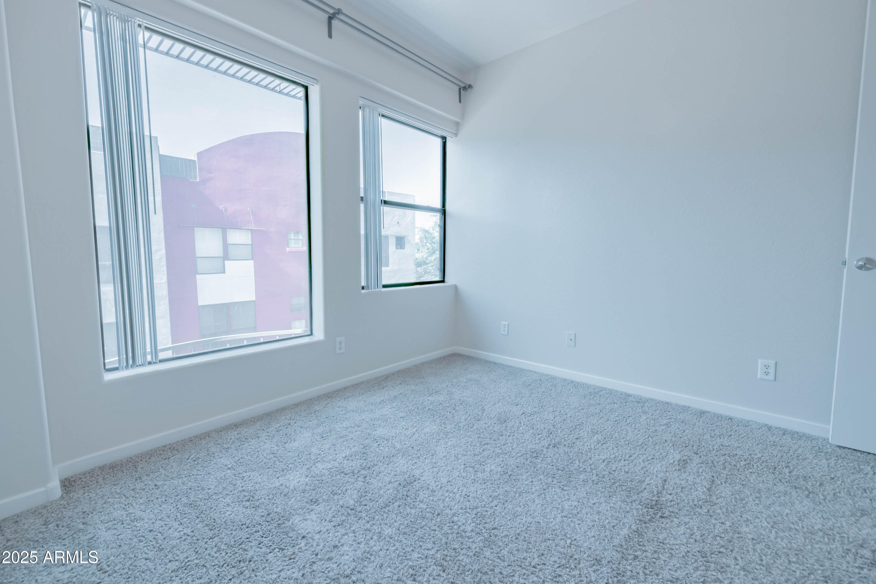 4739 East Culver Street Phoenix, AZ 85008 - Photo 32 of 55 an empty room that has a window