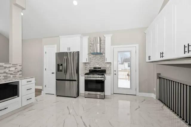 $450,000 | 5826 Kathryn Lane, Matteson, IL 60443