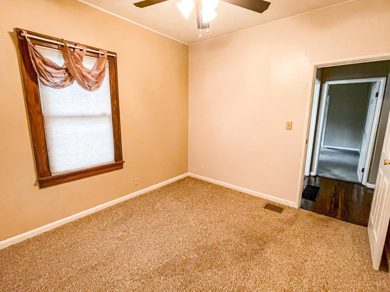 3902 Hanley Road Cincinnati, OH 45247 - Photo 12 of 25 Gallery Image 12