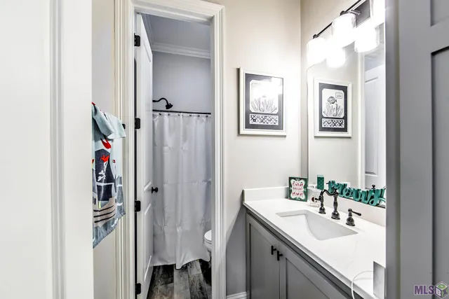 $455,000 | 276 Sugarfield Drive, Thibodaux, LA 70301