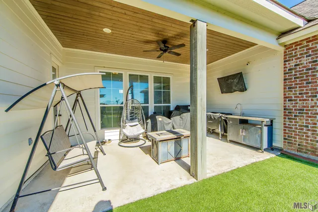 $455,000 | 276 Sugarfield Drive, Thibodaux, LA 70301