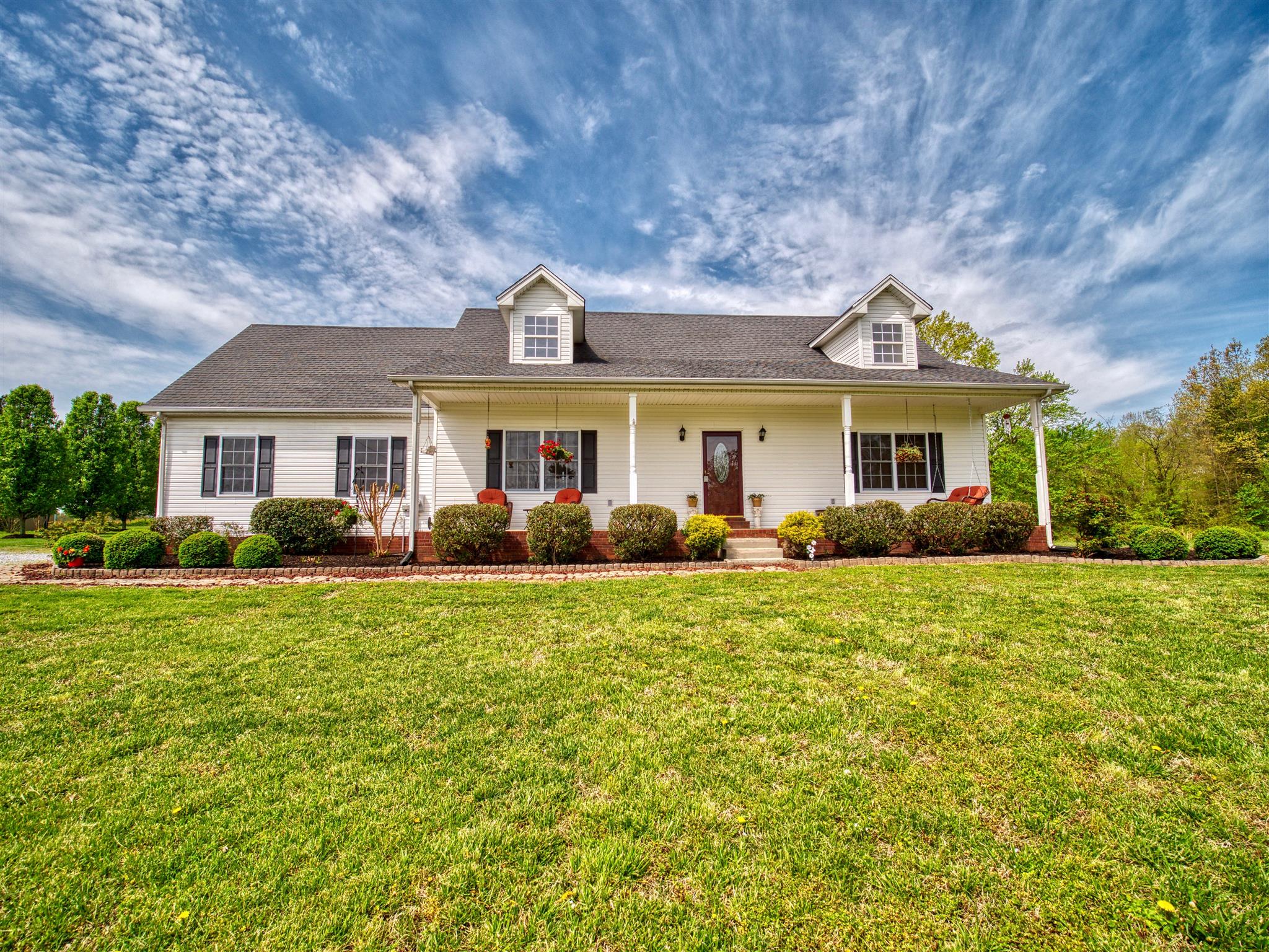 4526 North Wallace Road Springfield, TN 37172 - Photo 1 of 30 a front view of a house with a yard