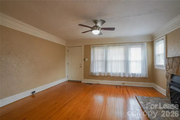 $1,700 | 303 Devine Avenue, Belmont, NC 28012