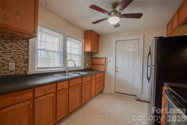 $1,700 | 303 Devine Avenue, Belmont, NC 28012