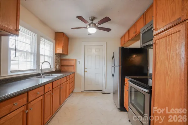 $1,700 | 303 Devine Avenue, Belmont, NC 28012