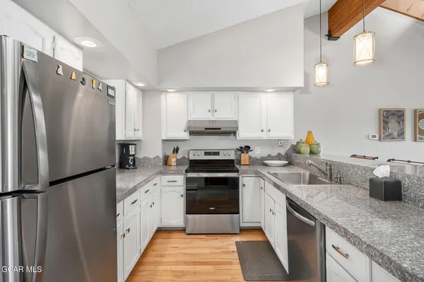 $695,000 | 560 Wapiti Lane, Unit A, Fraser, CO 80442