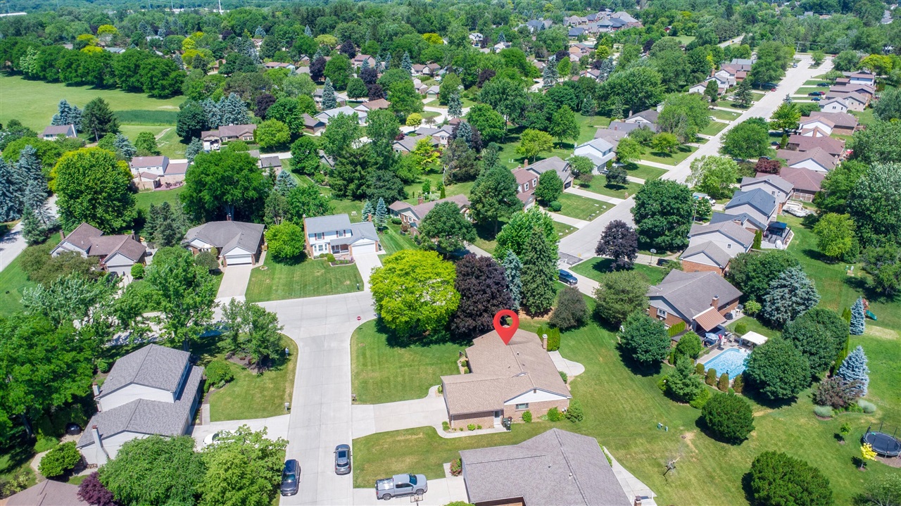 476 Coldiron Drive Rochester Hills, MI 48307 - Photo 33 of 36