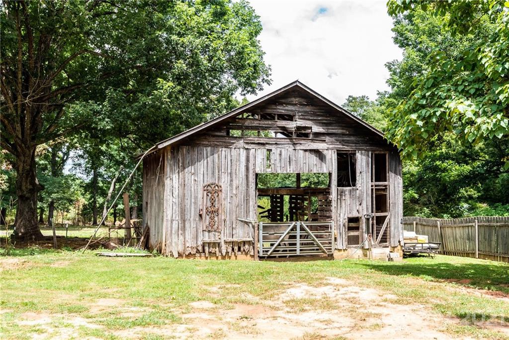 2831 Spencer Road Conover, NC 28613 - Photo 13 of 48 Gallery Image 13