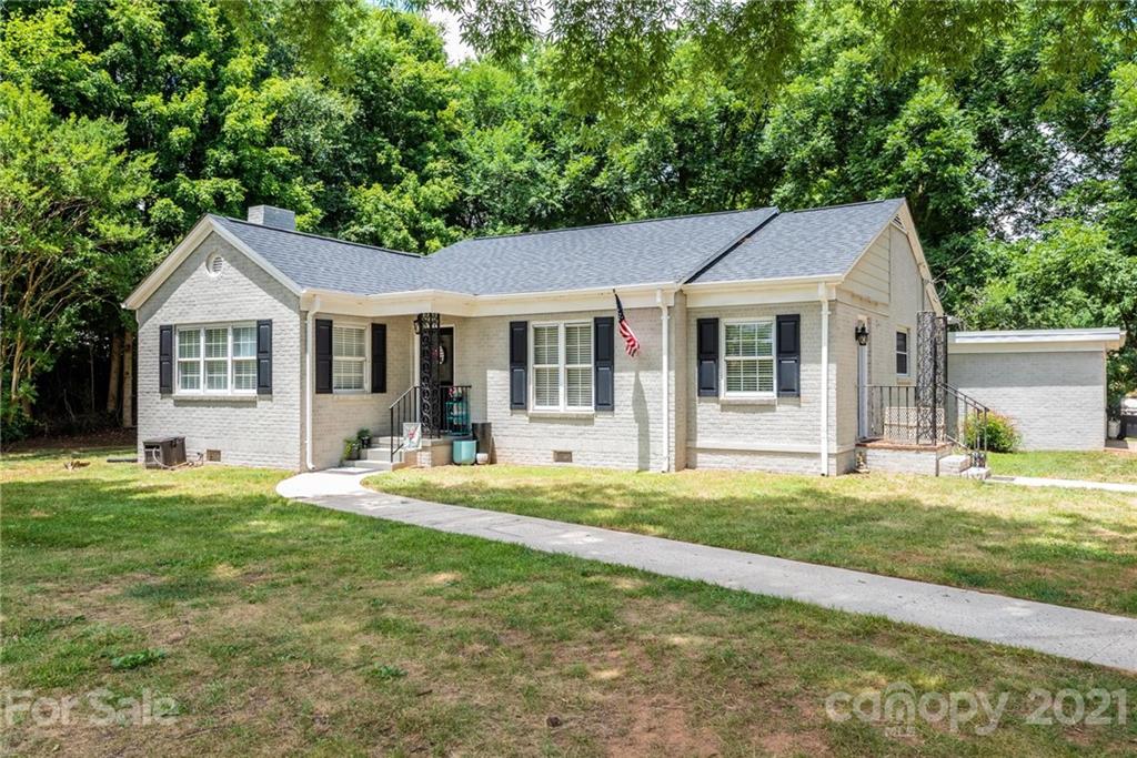 2831 Spencer Road Conover, NC 28613 - Photo 3 of 48 Gallery Image 3