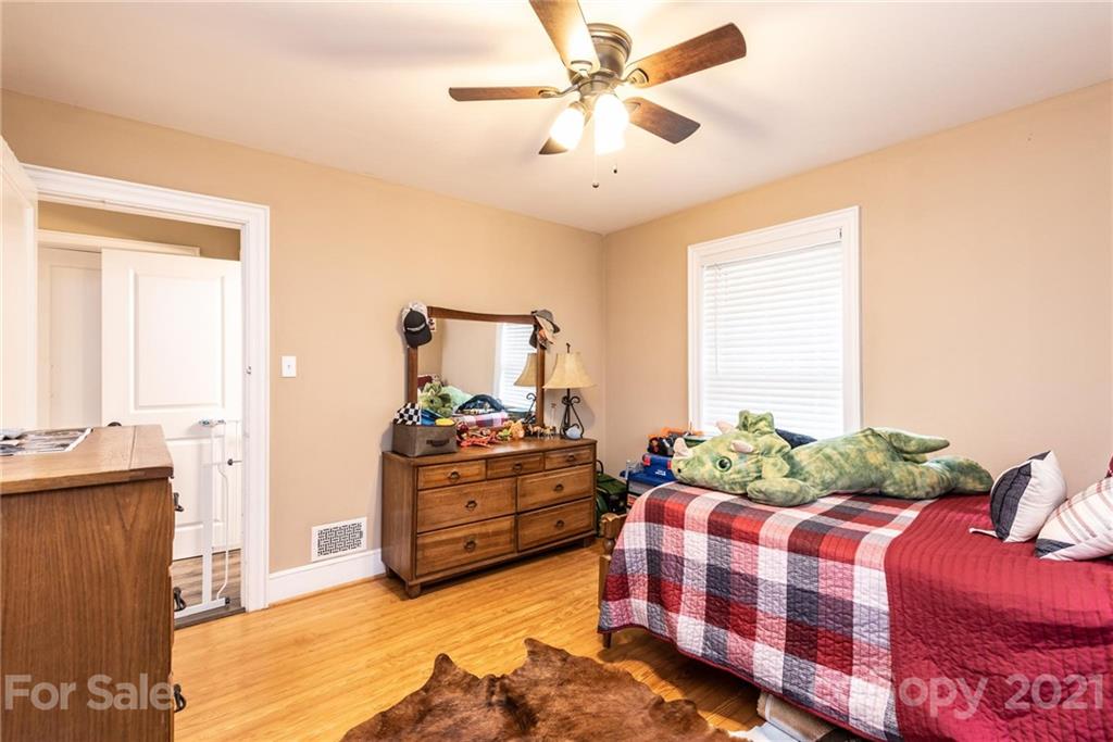 2831 Spencer Road Conover, NC 28613 - Photo 36 of 48 Gallery Image 36