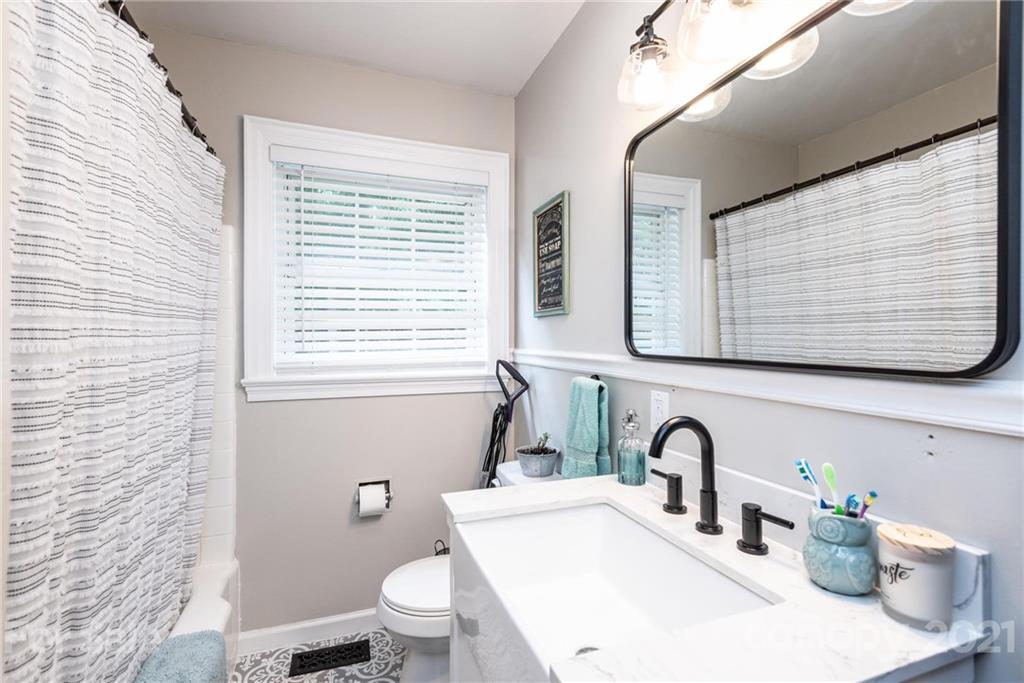 2831 Spencer Road Conover, NC 28613 - Photo 37 of 48 Gallery Image 37