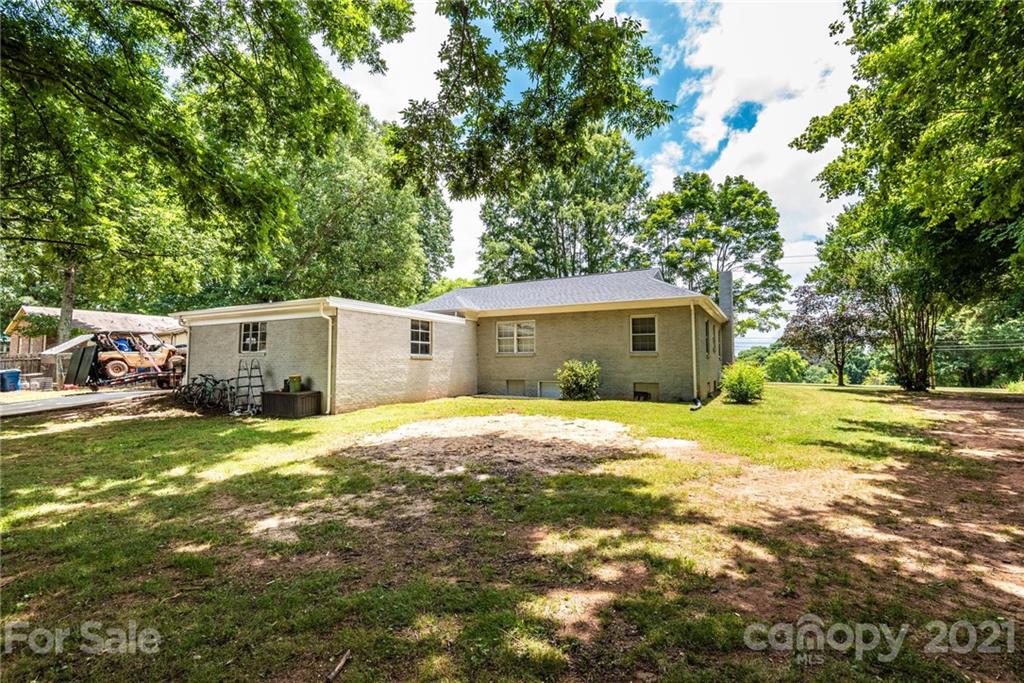 2831 Spencer Road Conover, NC 28613 - Photo 8 of 48 Gallery Image 8
