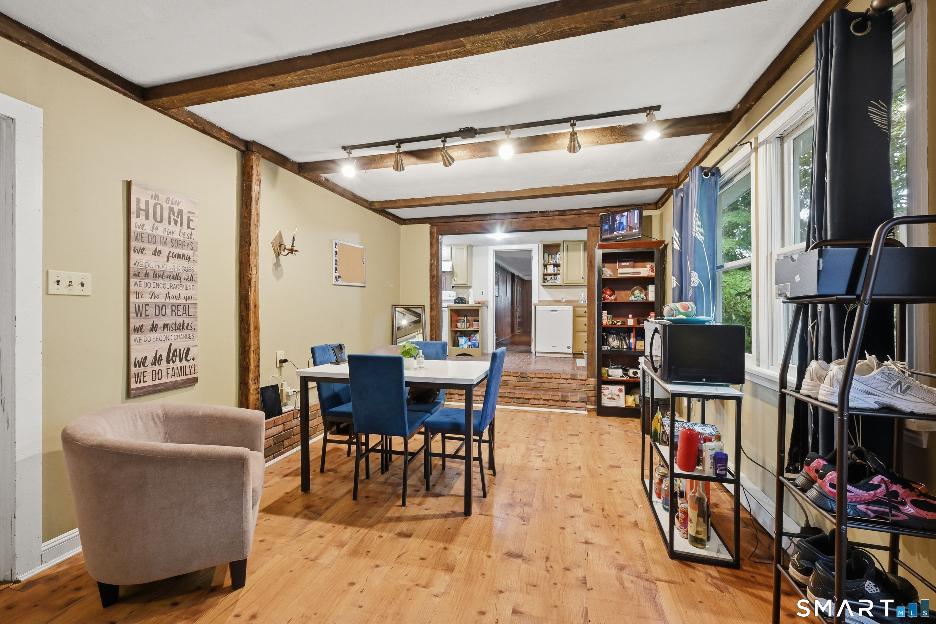 110 Long Ridge Road Danbury, CT 06810 - Photo 4 of 40 Gallery Image 4