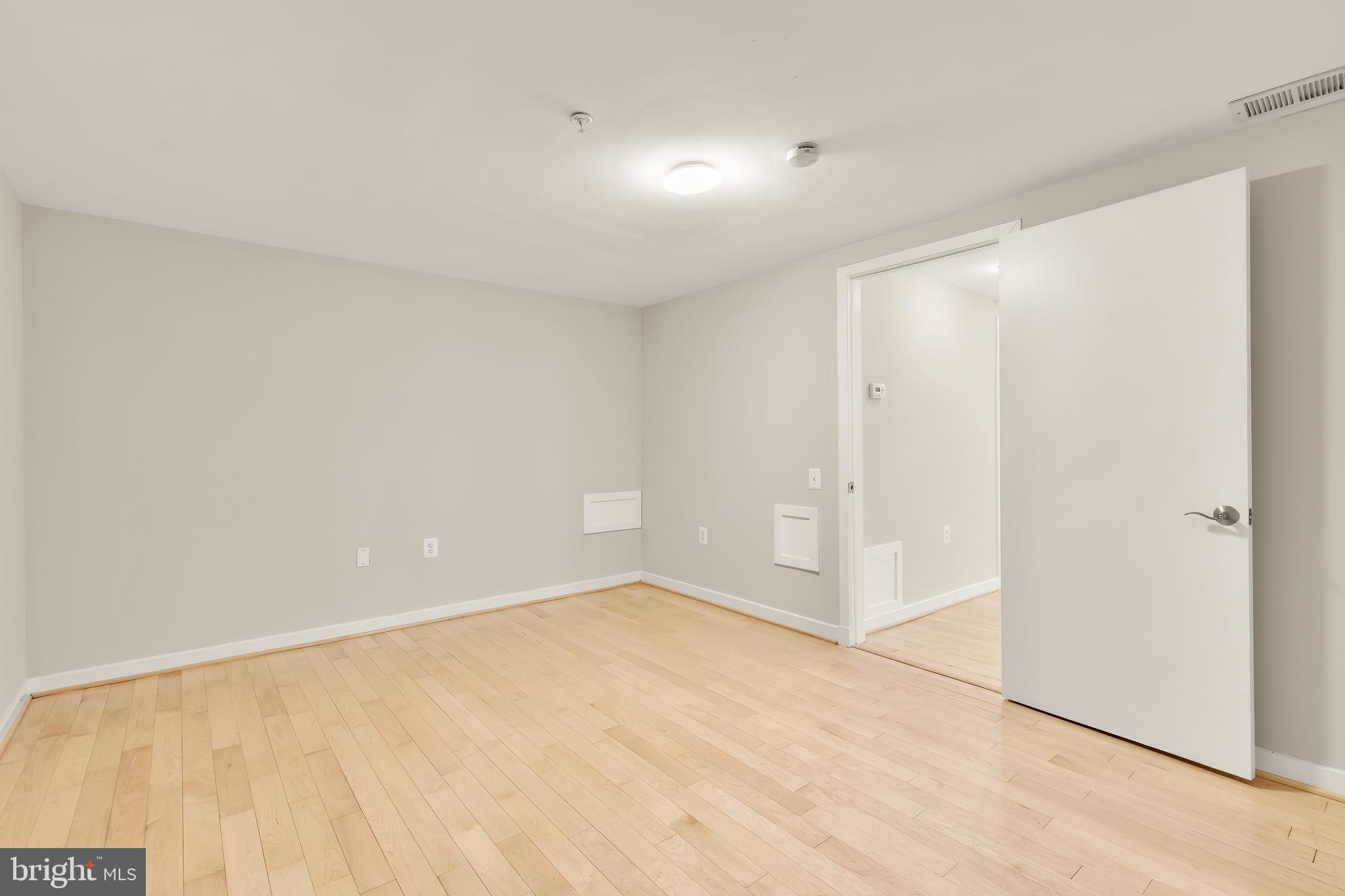 2412 17th Street Northwest, Unit C03 Washington, DC 20009 - Photo 22 of 26