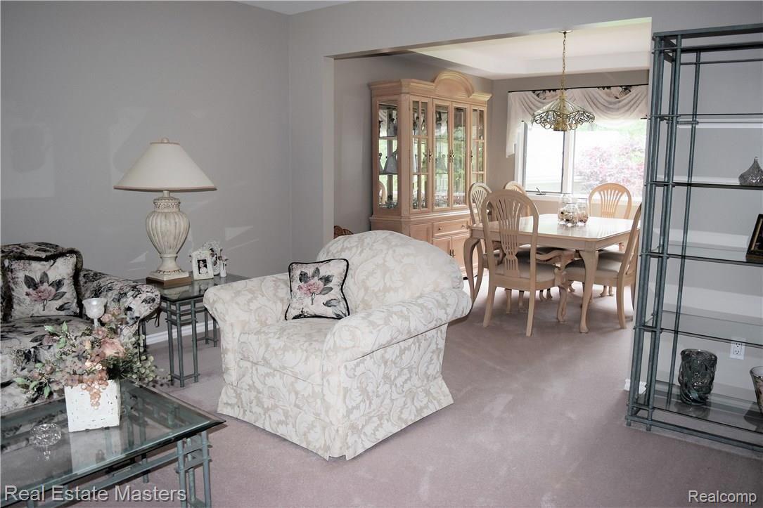 3031 Riverside Drive Port Huron, MI 48060 - Photo 9 of 34 riversideLR.JPG