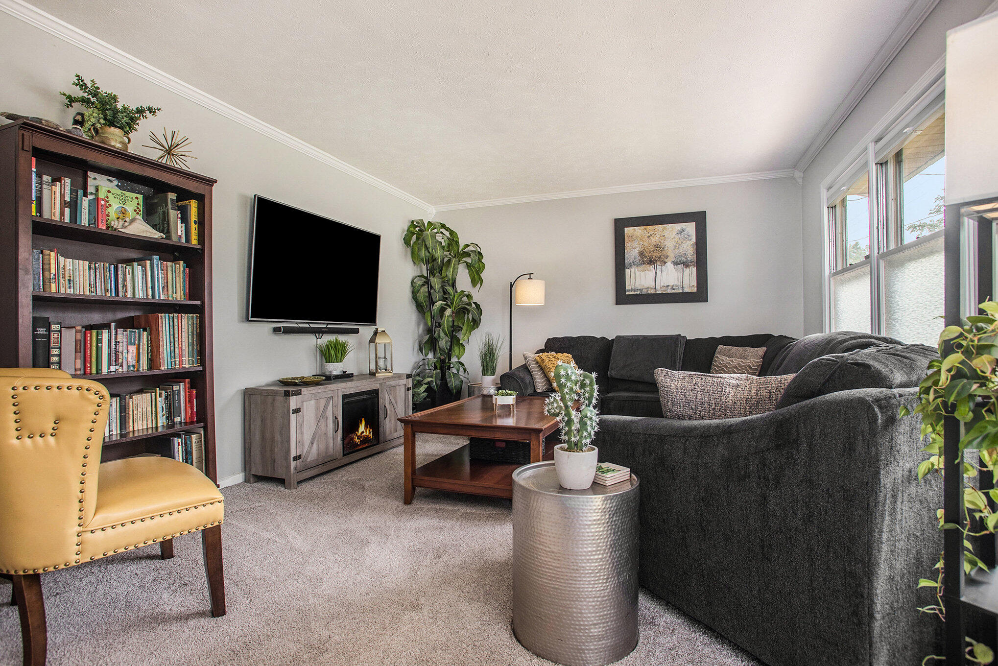 4522 Eventide Avenue Kalamazoo, MI 49009 - Photo 3 of 25 Living room
