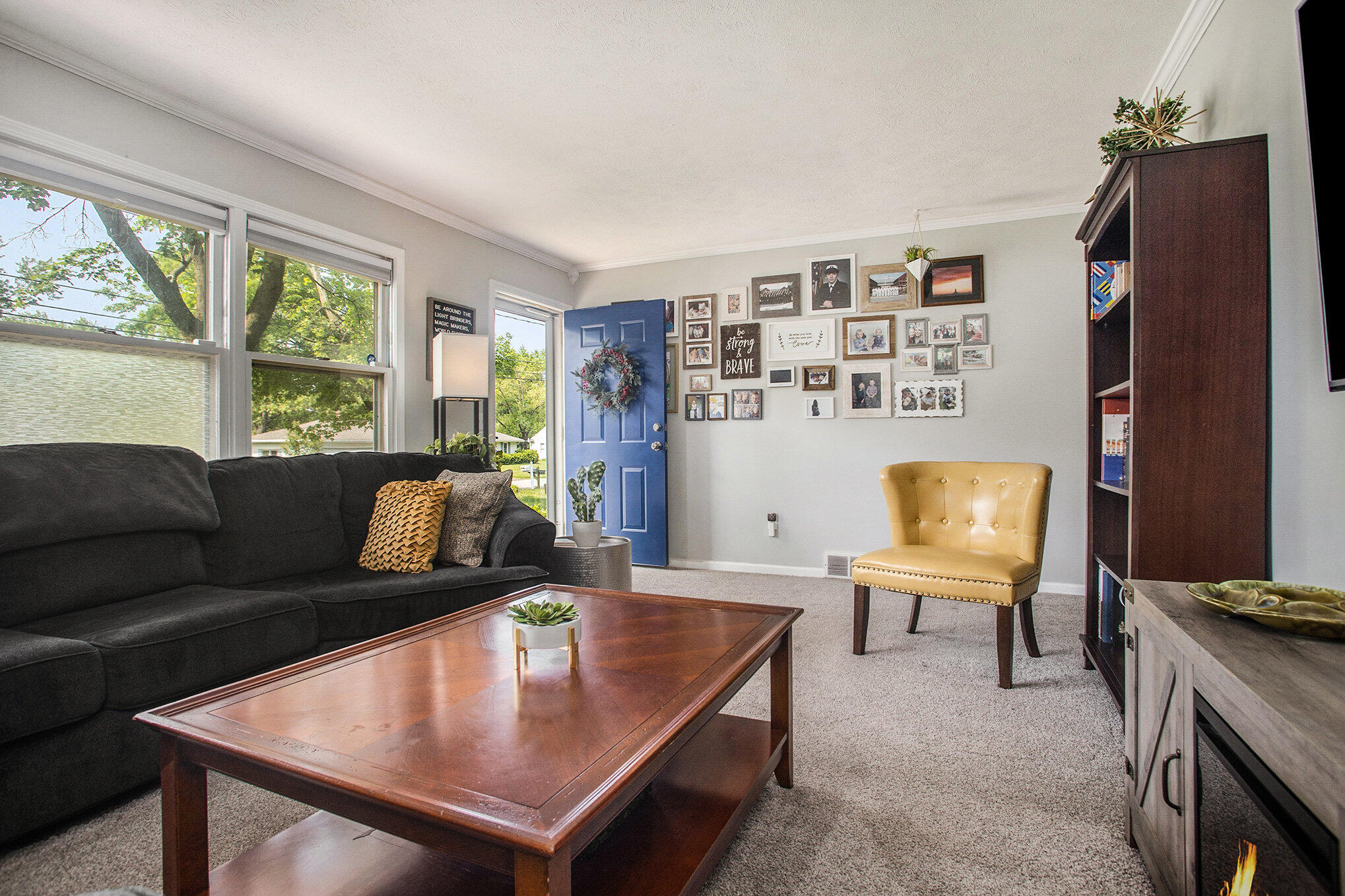 4522 Eventide Avenue Kalamazoo, MI 49009 - Photo 4 of 25 Living room