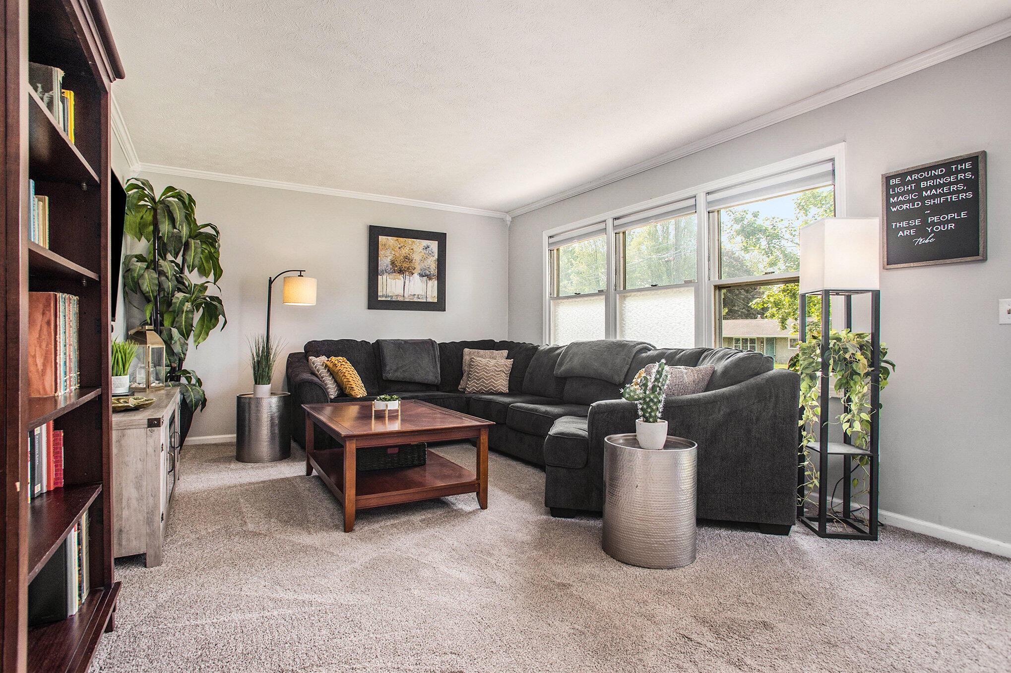 4522 Eventide Avenue Kalamazoo, MI 49009 - Photo 5 of 25 Living room