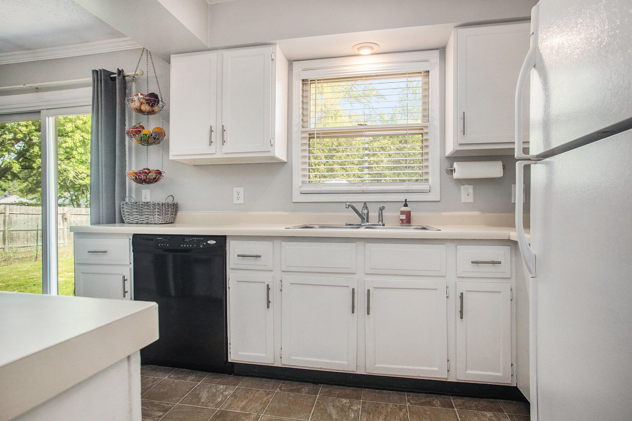 4522 Eventide Avenue Kalamazoo, MI 49009 - Photo 9 of 25 Kitchen