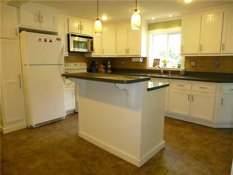 29 New Portland Road Gorham, ME 04038 - Photo 2 of 22 Kitchen.