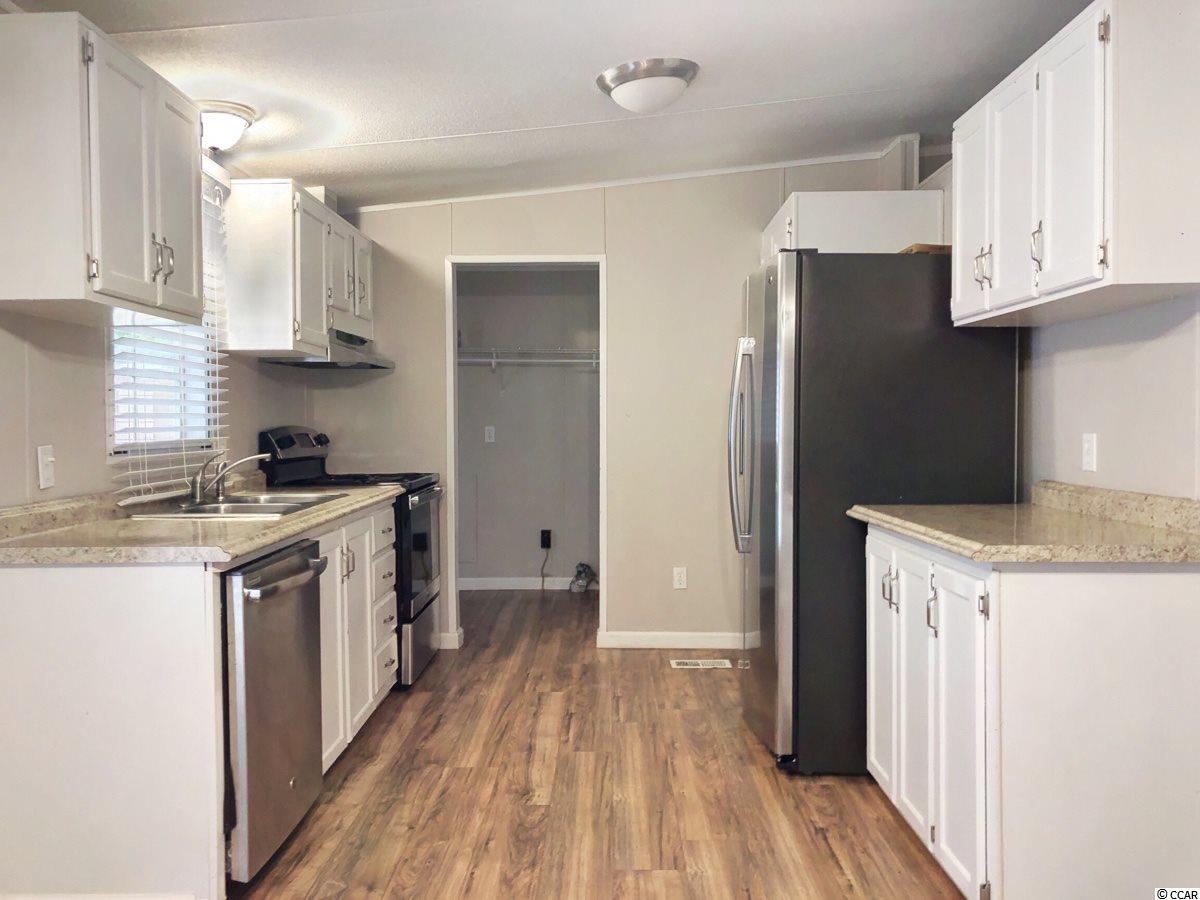 556 Oak Avenue Murrells Inlet, SC 29576 - Photo 3 of 23 Gallery Image 3