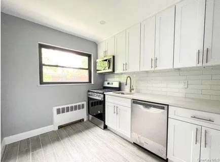 $349,000 | 73-23 220th Street, Unit UPPR | Oakland Gardens