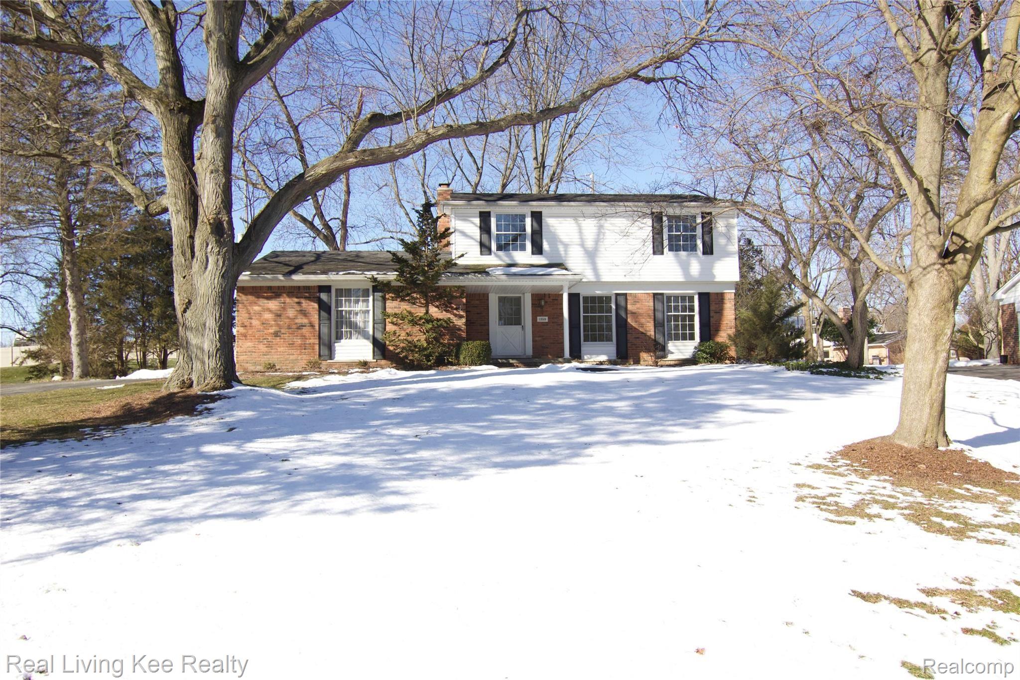 1859 Fair Oak Court Rochester, MI 48309 - Photo 1 of 36 Welcome to Fair Oak Drive