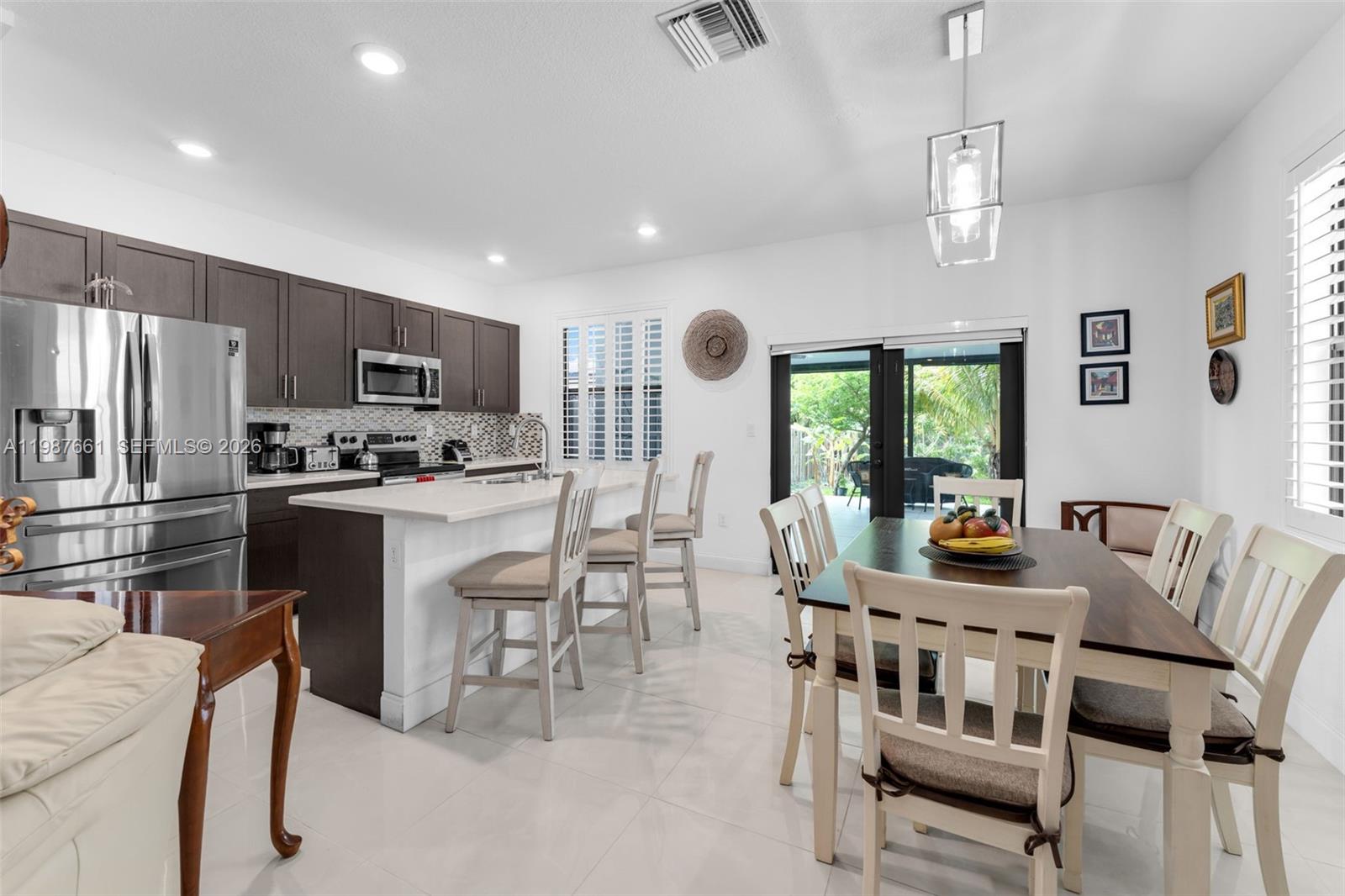 25034 Southwest 107th Court Homestead, FL 33032 - Photo 3 of 32