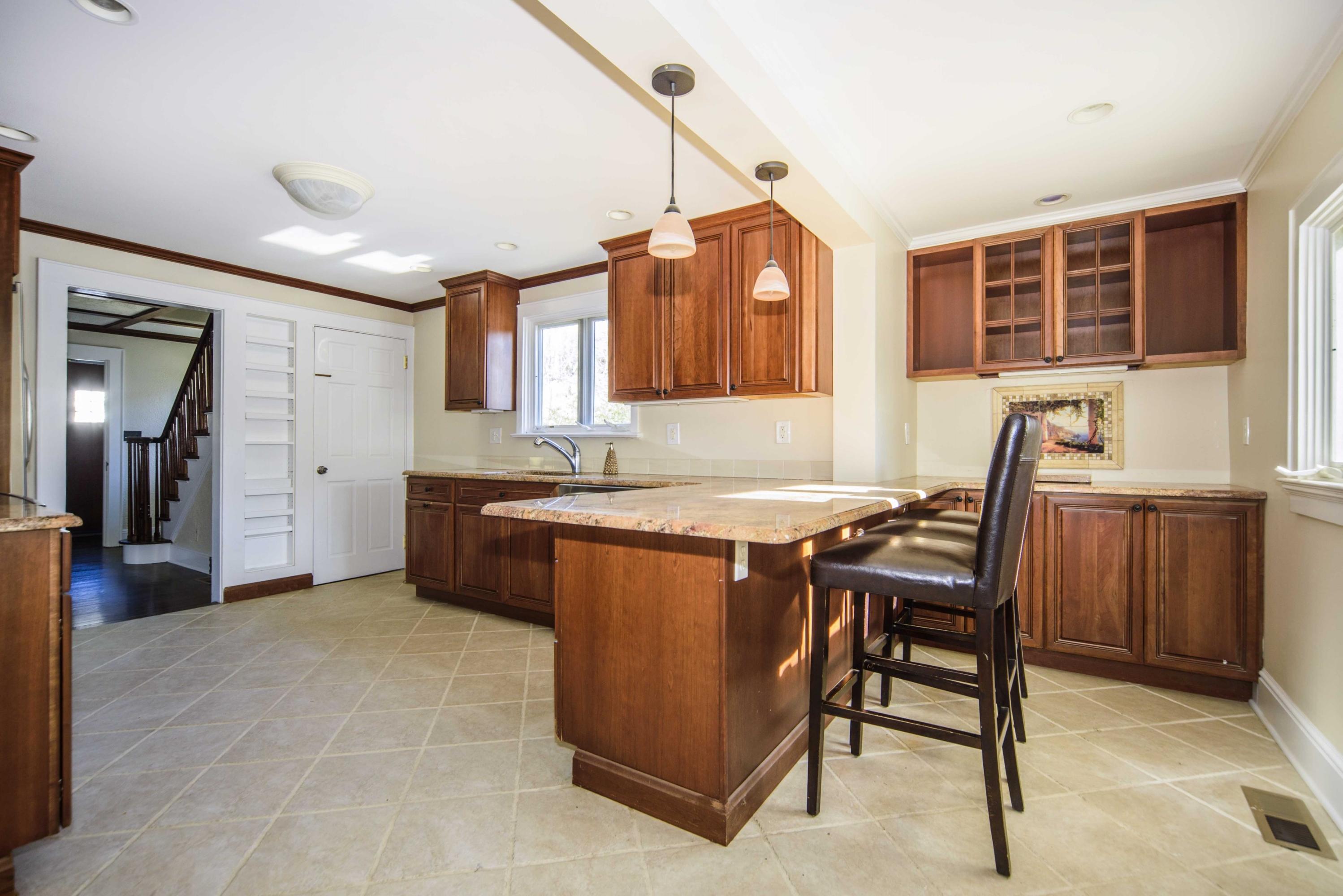 46 Middlesex Road Darien, CT 06820 - Photo 7 of 19 99169054-7