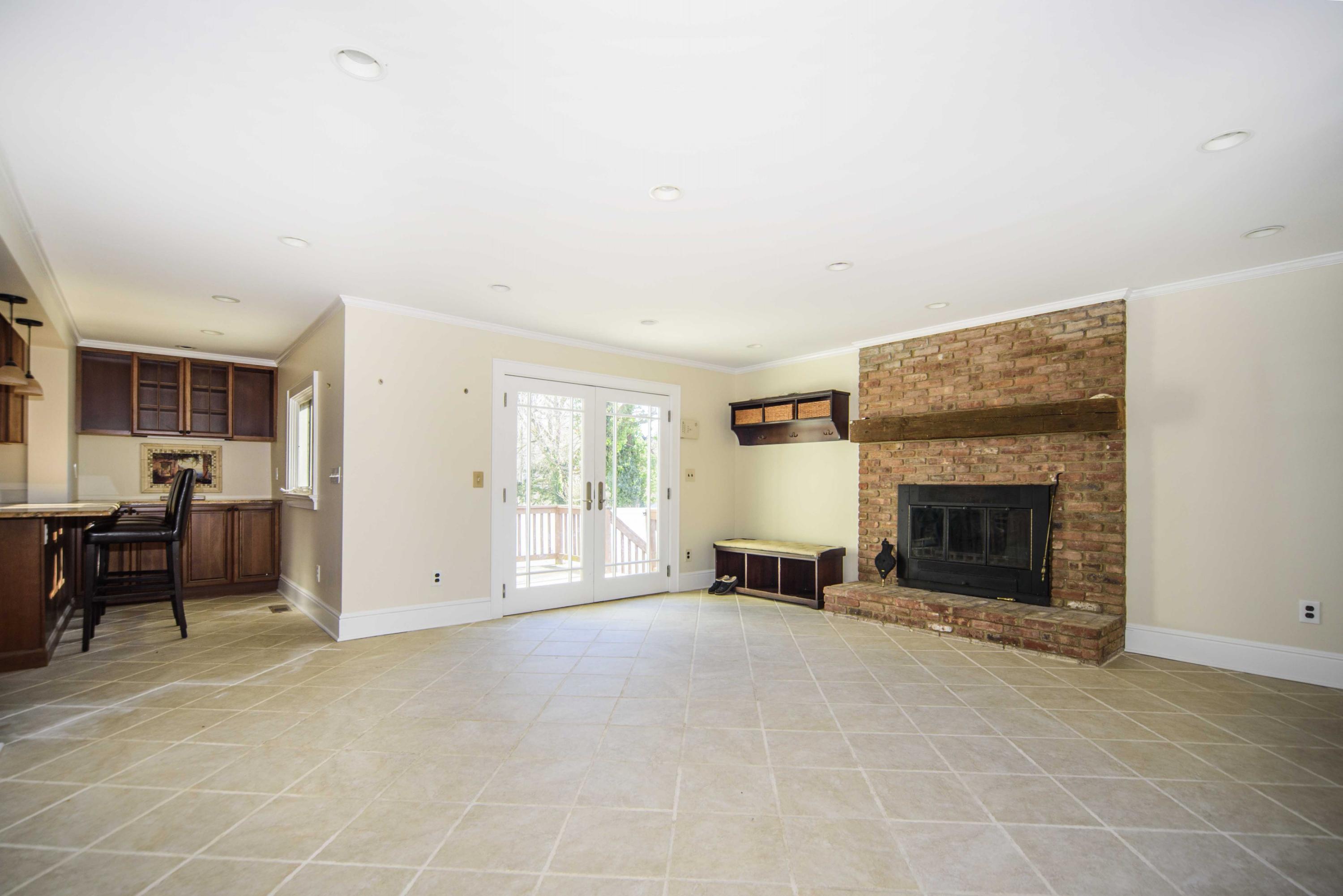 46 Middlesex Road Darien, CT 06820 - Photo 9 of 19 99169054-10