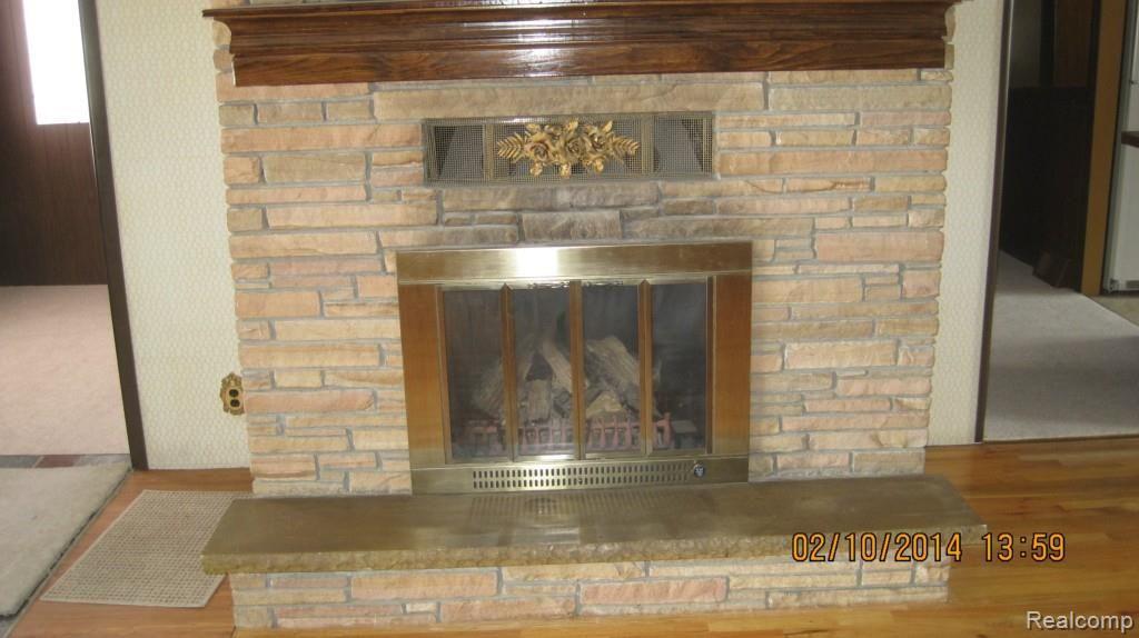 8247 Harding Street Taylor, MI 48180 - Photo 23 of 26 IMG_4121.jpg