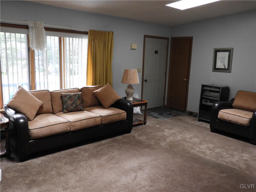 115 Sassafras Road Albrightsville, PA 18210 - Photo 21 of 41 Nice and Bright