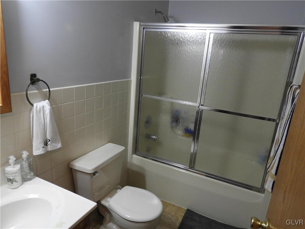 115 Sassafras Road Albrightsville, PA 18210 - Photo 35 of 41 Main Bathroom