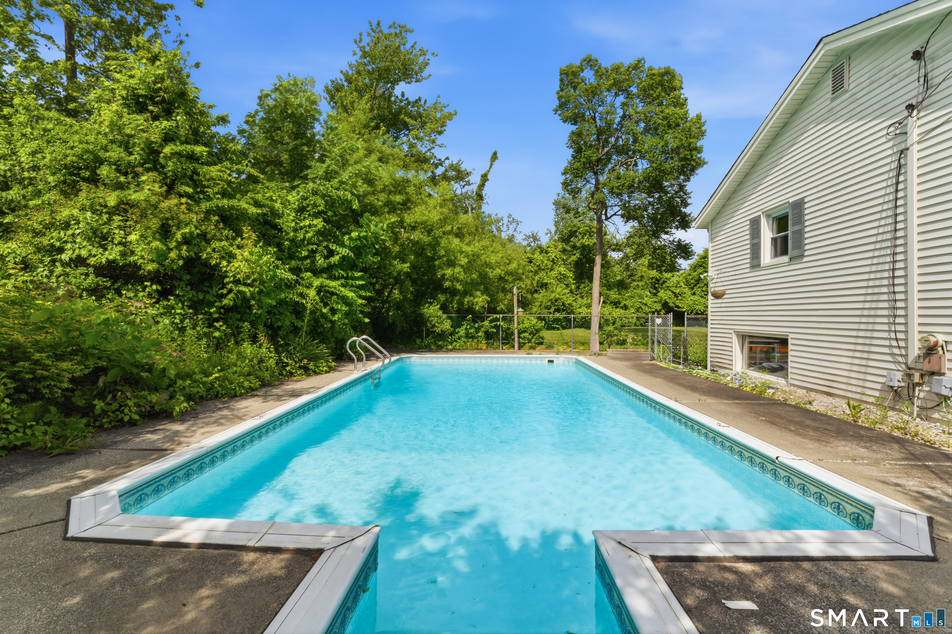 47 Tower Road Brookfield, CT 06804 - Photo 10 of 39
