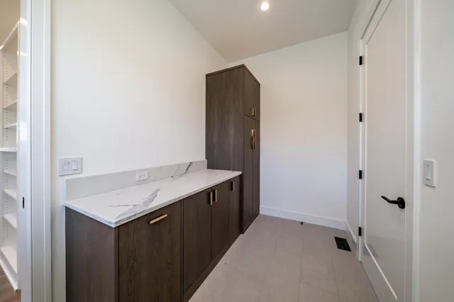 $1,950,000 | 2215 Paradise Circle, Wichita, KS 67205