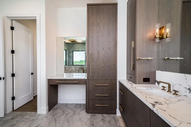 $1,950,000 | 2215 Paradise Circle, Wichita, KS 67205