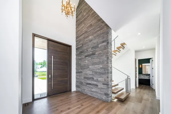 $1,950,000 | 2215 Paradise Circle, Wichita, KS 67205