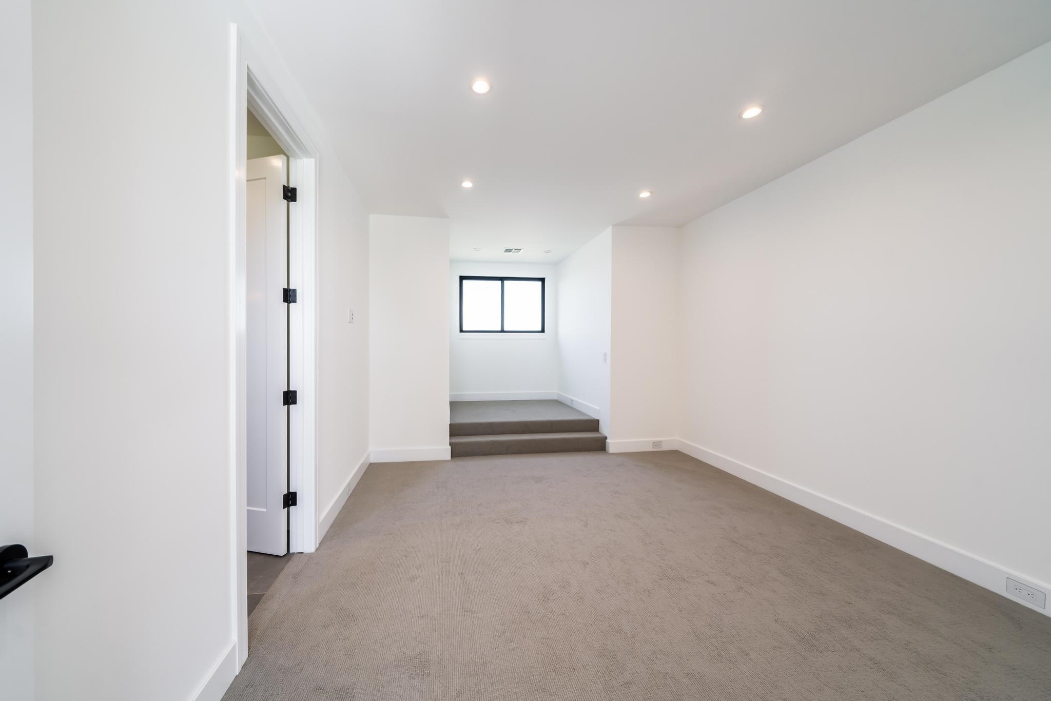 2215 Paradise Circle Wichita, KS 67205 - Photo 23 of 36