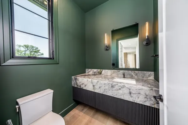 $1,950,000 | 2215 Paradise Circle, Wichita, KS 67205