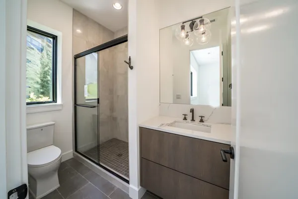 $1,950,000 | 2215 Paradise Circle, Wichita, KS 67205