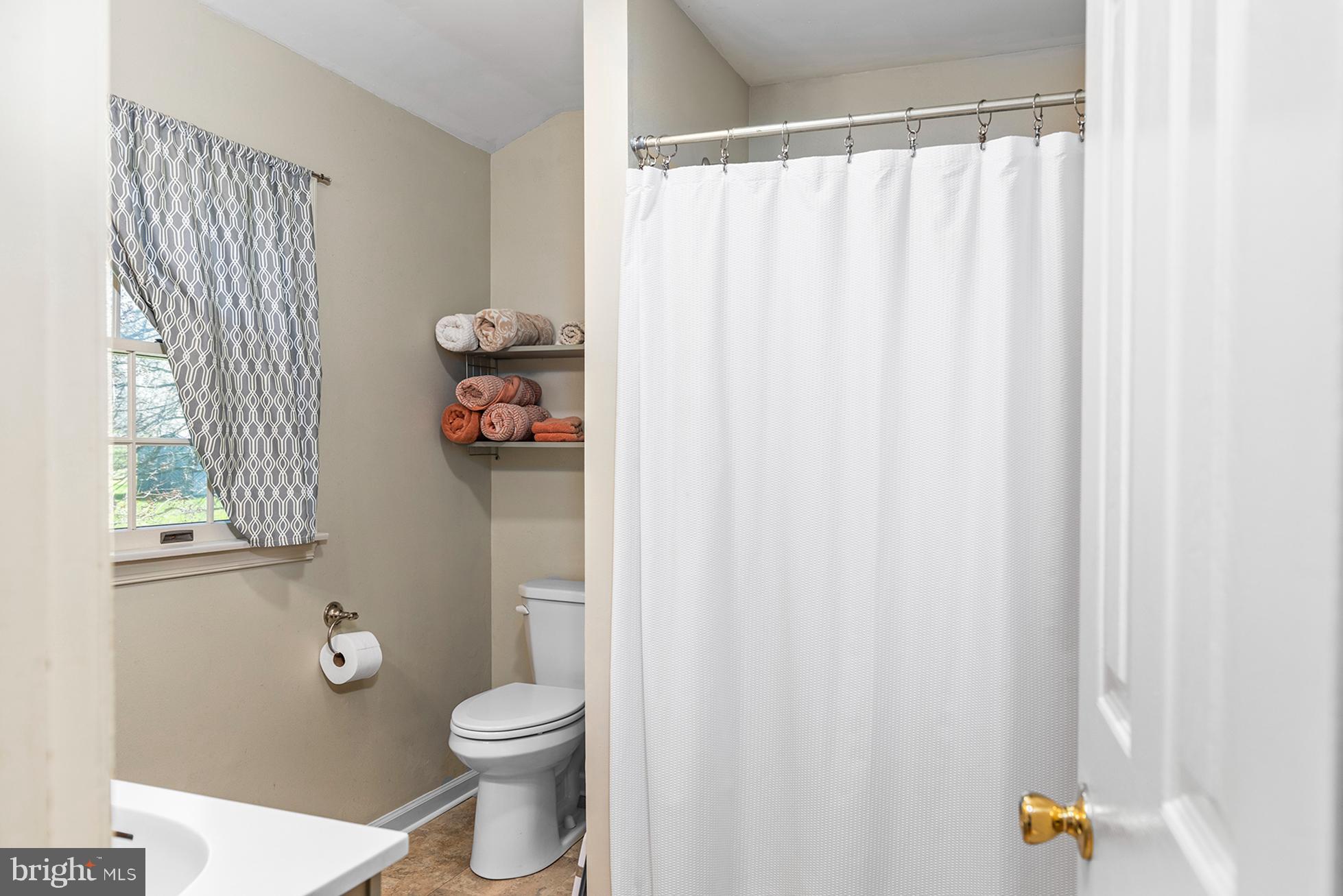117 Stratton Circle Elkton, MD 21921 - Photo 29 of 44 Ensuite, primary bedroom