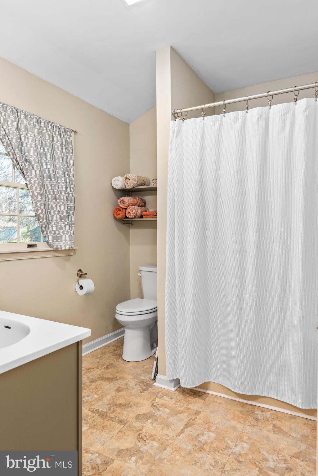 117 Stratton Circle Elkton, MD 21921 - Photo 30 of 44 Primary bathroom