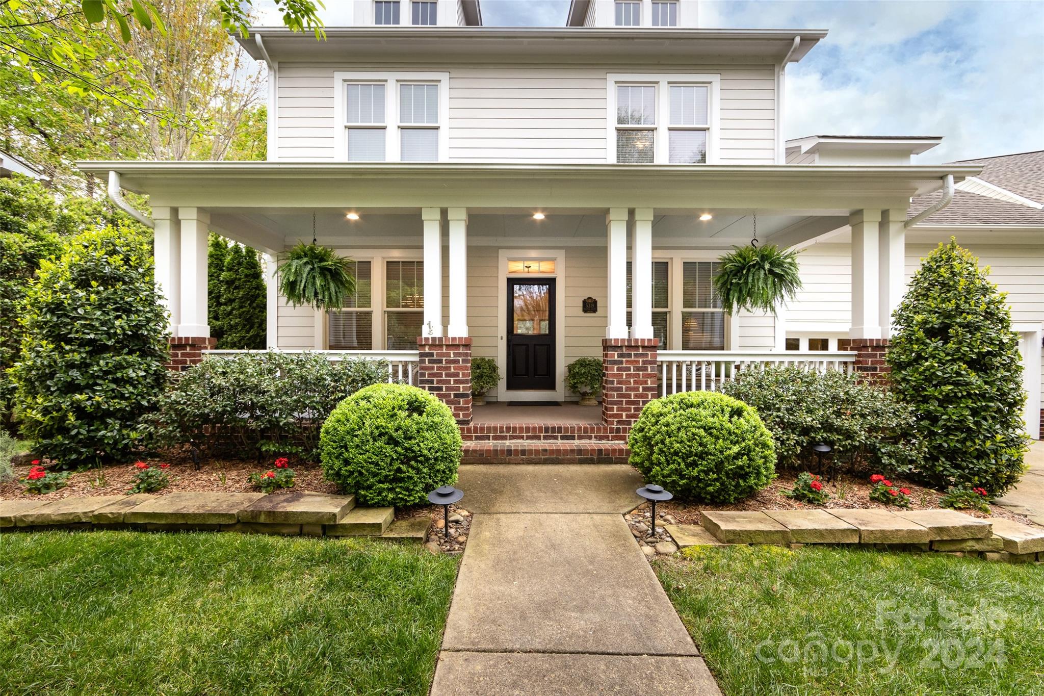 5319 Maddox Court Fort Mill, SC 29708 - Photo 2 of 48 Gallery Image 2